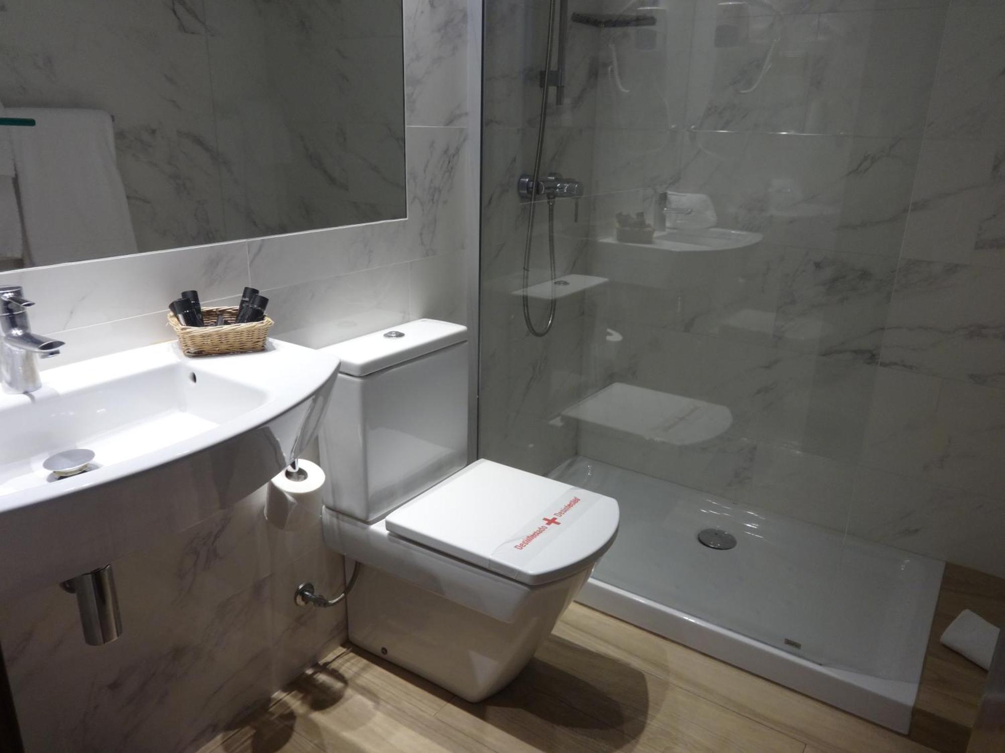Hotel Lloret Ramblas Barcelona Ngoại thất bức ảnh