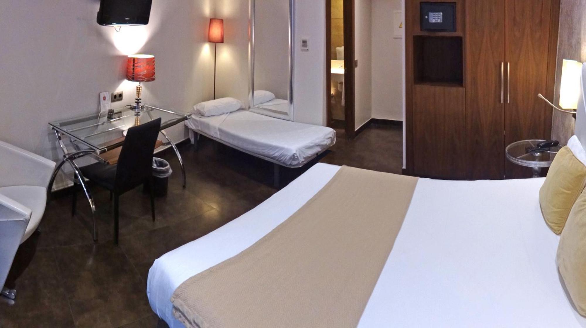 Hotel Lloret Ramblas Barcelona Ngoại thất bức ảnh